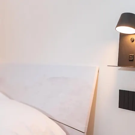 Hébergement de vacances Dn Art - Romantic With Indoor Jacuzzi - 5 Guests